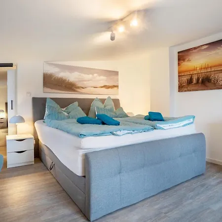10 Seeblick Vakantiehuis Seedorf (Rugen)